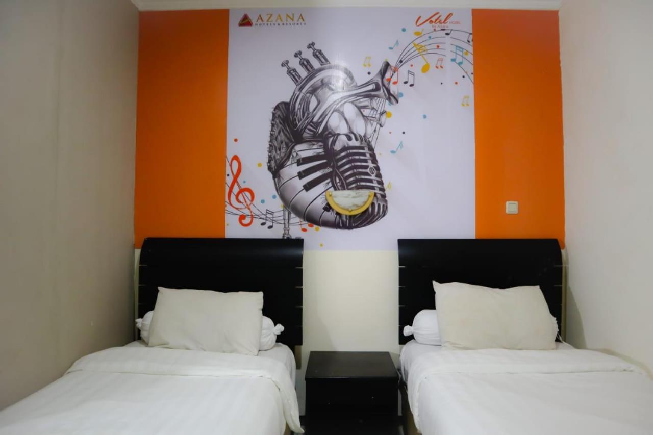 Votel Hotel Tulungagung Kültér fotó